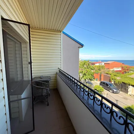 Holiday home уютный дом у моря совиньон-1